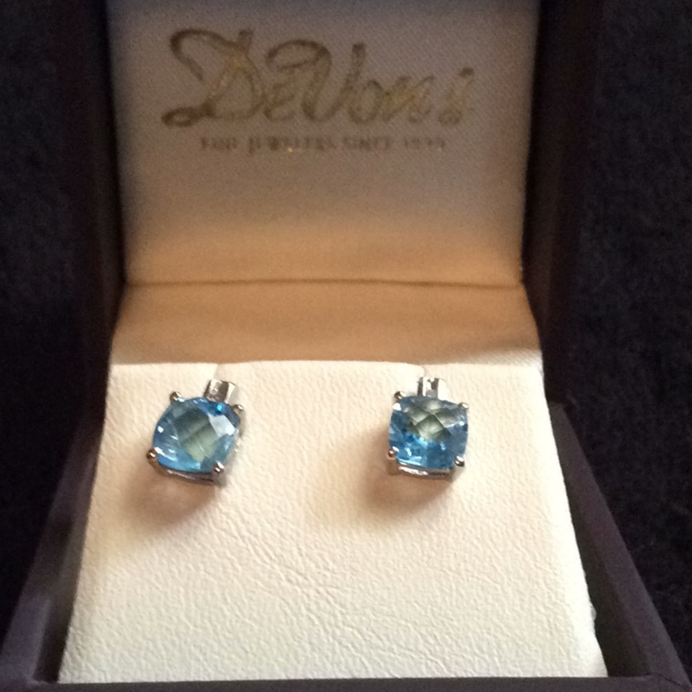 Topaz stud Earrings
